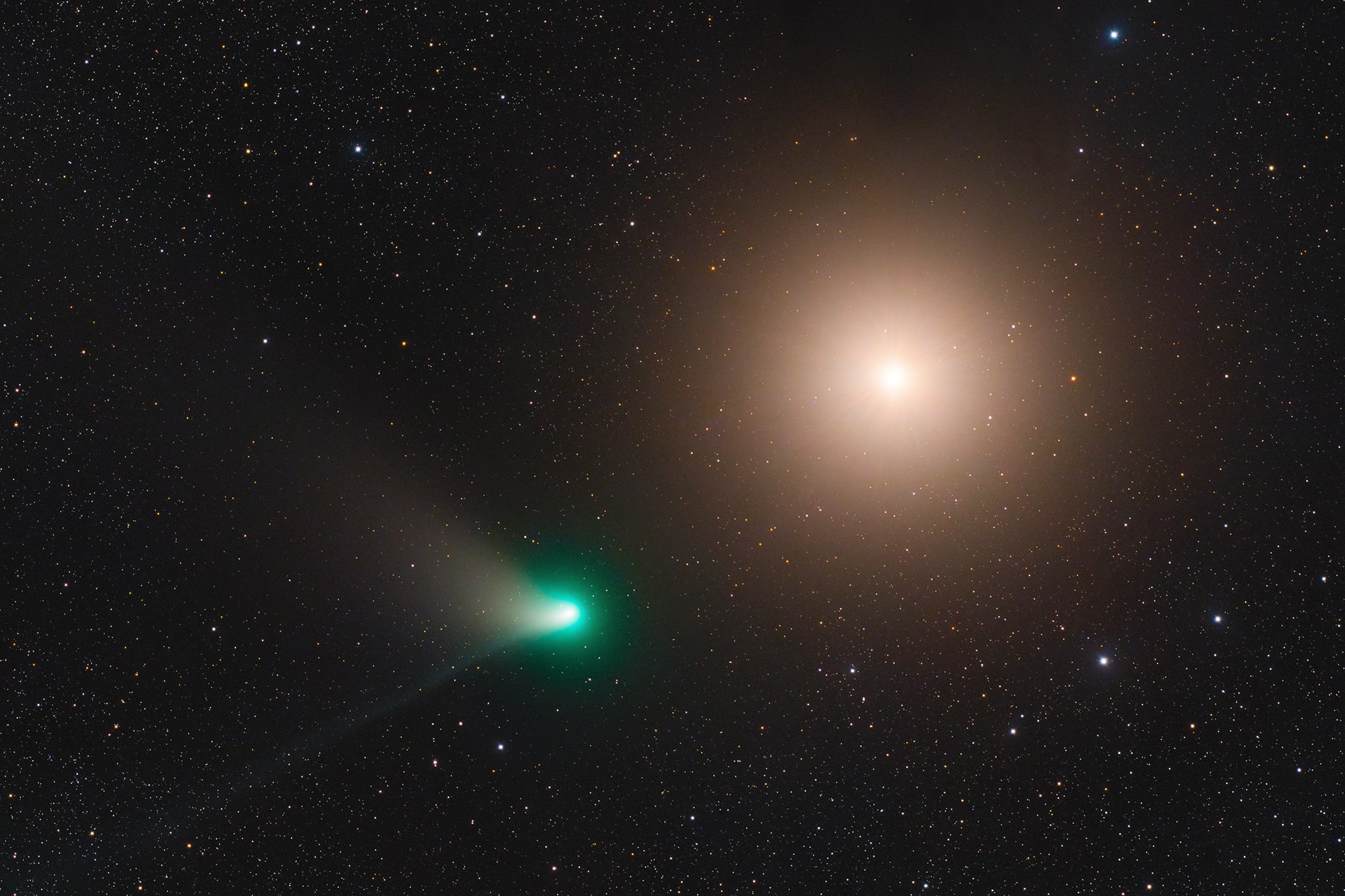 Comet C/2022 E3 (ZTF) and Mars