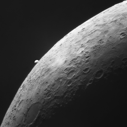 Venus and the Moon in Infrared – Our Moon/Holdunk