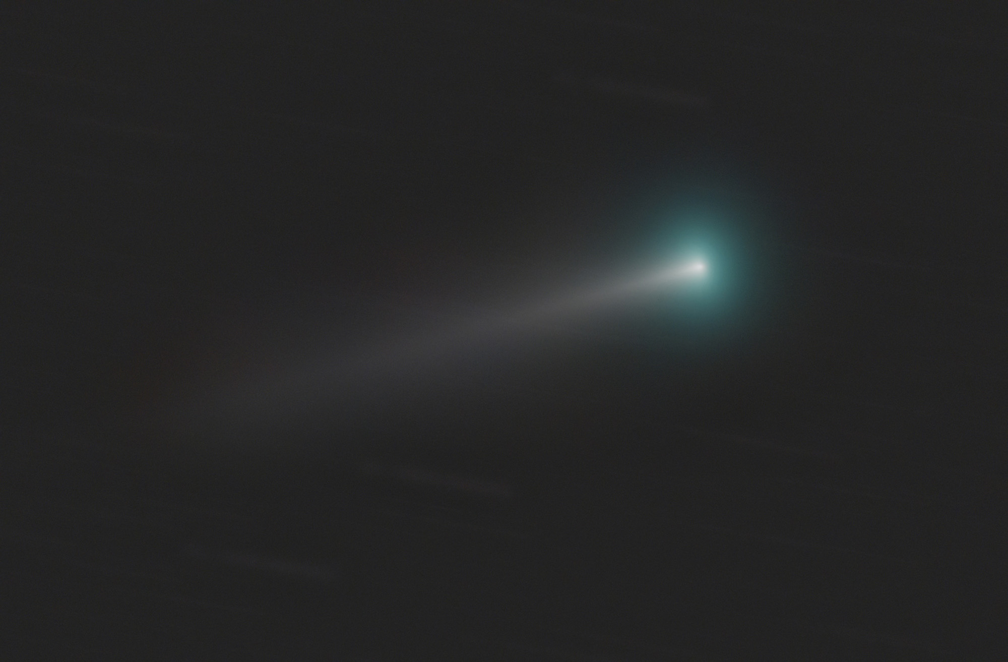 Szabó Péter: C/2021 A1 (Leonard)-üstökös felvétel csillagok nélkül feldolgozva
