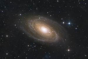 M81 - Bode - galaxis