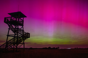 Aurora tánca a kilátó körül