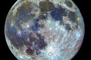 Földközeli telihold hiperszaturálva