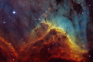 Ködös hegycsúcsok