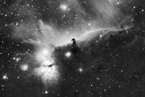 IC 434 fekete fehér feldolgozás