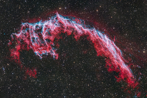 IC 1340  ·  NGC 6992  ·  NGC 6995  ·  Fátyol-köd