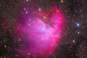 Izzó csend - NGC 281 (Pacman-köd)