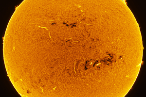 Az AR 4296 napfoltcsoport és a születésNap