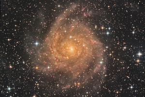 Rejtett galaxis - IC342