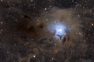 Írisz köd (NGC 7023) a Cepheusban több expozícióval
