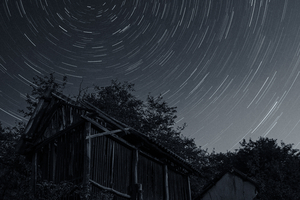 Múltunk a csillagok alatt