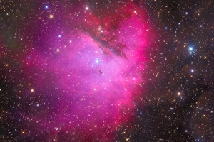 Izzó csend - NGC 281 (Pacman-köd)