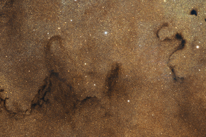 Barnard 262 és Barnard 72 Kígyó-ködök