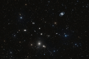 NGC 1365 és a Fornax galaxishalmaz