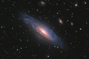 NGC7331 galaxis és egy szupernóva üzenete a multból.