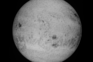 kontinuum-levonással erősített korong, koronalyukakkal