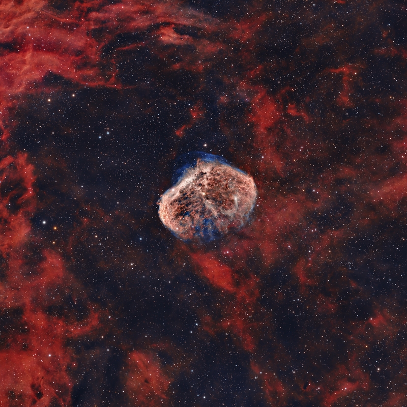 Crescent nebula