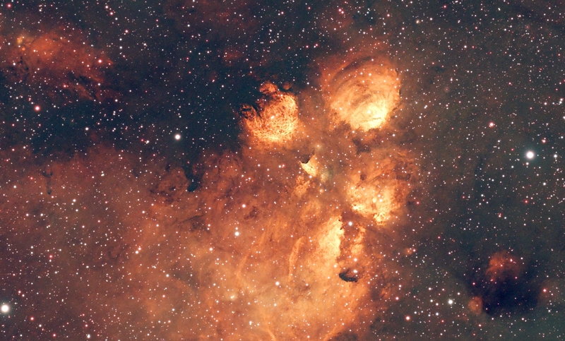 NGC6334 Macskatappancs köd