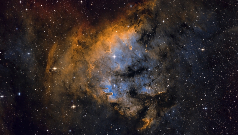 NGC7822 és környezete (landscape kivágás)