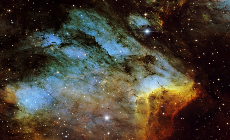IC 5070, a kozmikus Jin és Jang