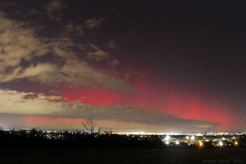 Sarki fény Mogyoródról