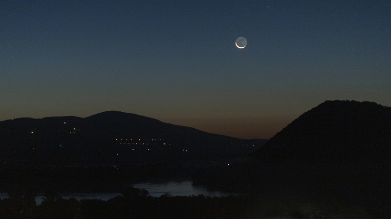 39 órás holdsarló