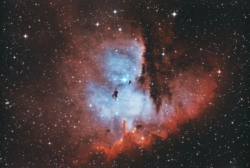 Pacman az űrben (NGC281)