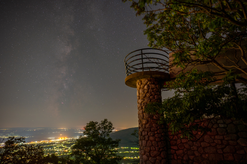 Pécs felett az augusztusi Tejút