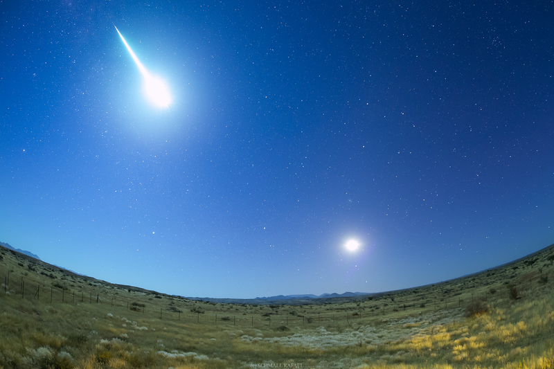 Mega tűzgömb Namíbiában