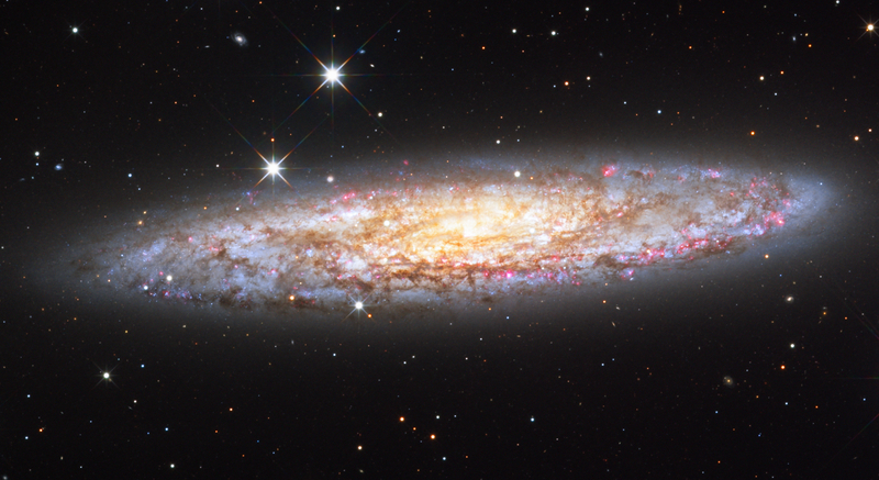 Sculptor-galaxis H-alfával