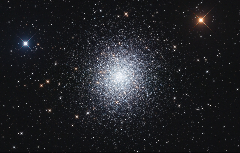 M13 Gömbhalmaz