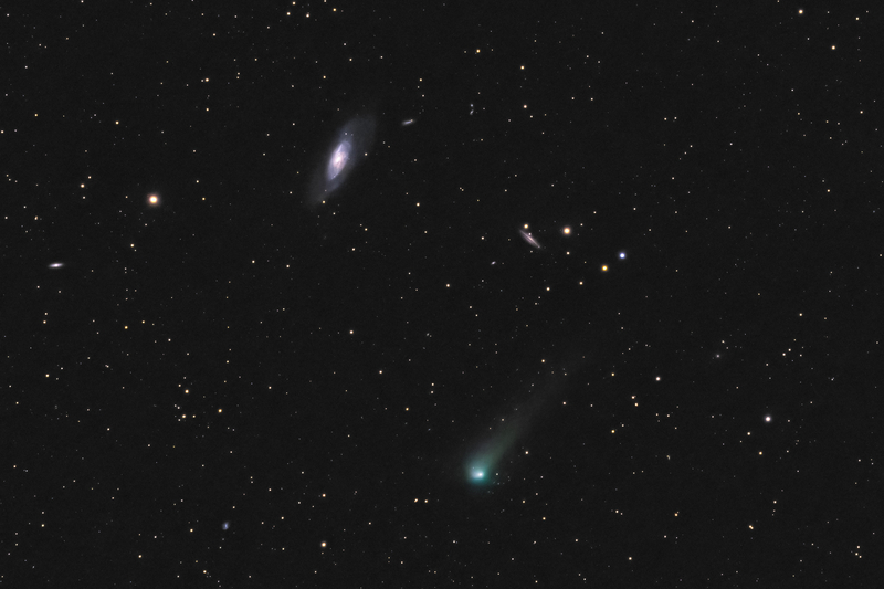 A C/2017 T2 (PANSTARRS) üstökös és a Messier 106 galaxis